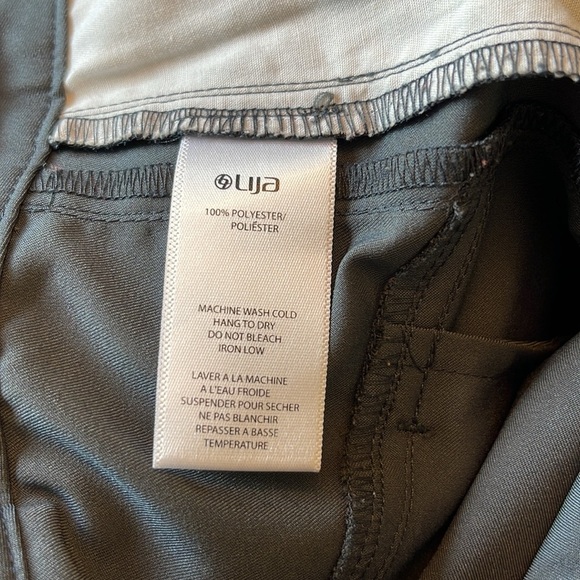 Lija - gray athletic Bermuda style shorts - size 10 - Picture 4 of 4